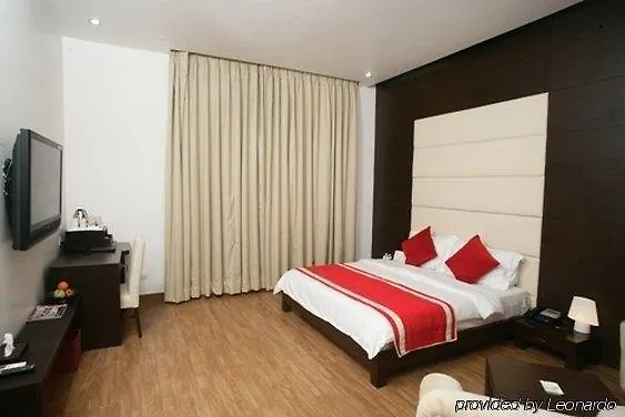 Hotel La Suite New Delhi 4*,  India