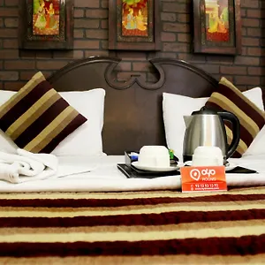 oyo-premium-rajouri-garden-janta-market.top-gurgaonhotels.com/